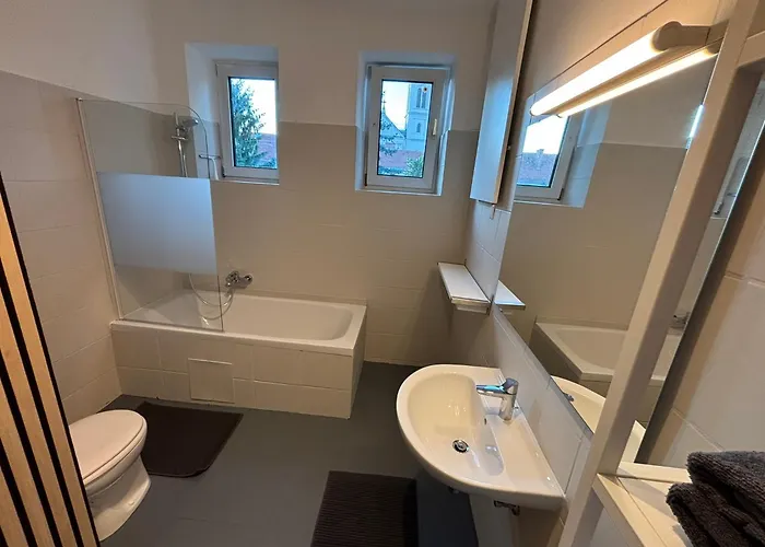 8 Josef 3rd Floor 44 M2 *